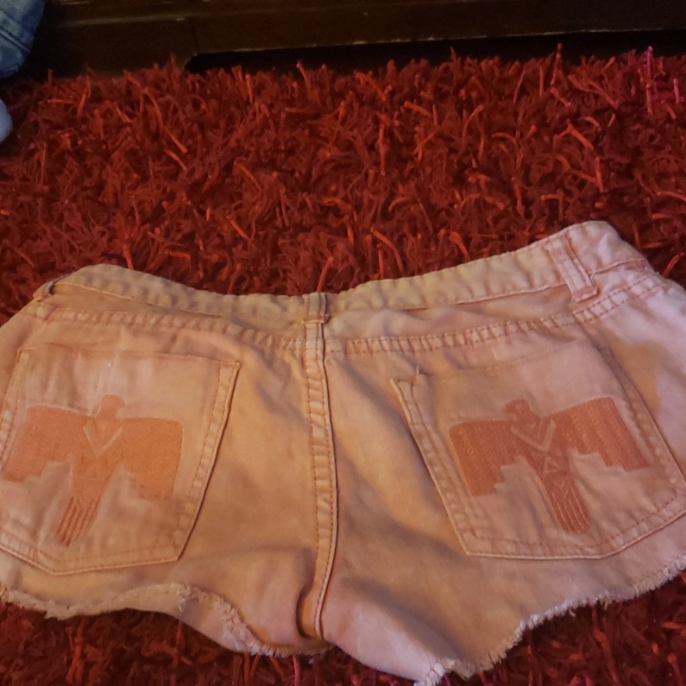 Shorts - Picture 3 of 3